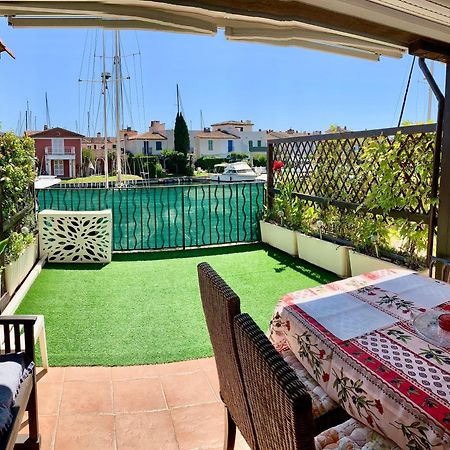 Appartement Rue De L'Amarrage A Port Grimaud Avec Terrasse Vue Canaux Et Garage Exterior photo